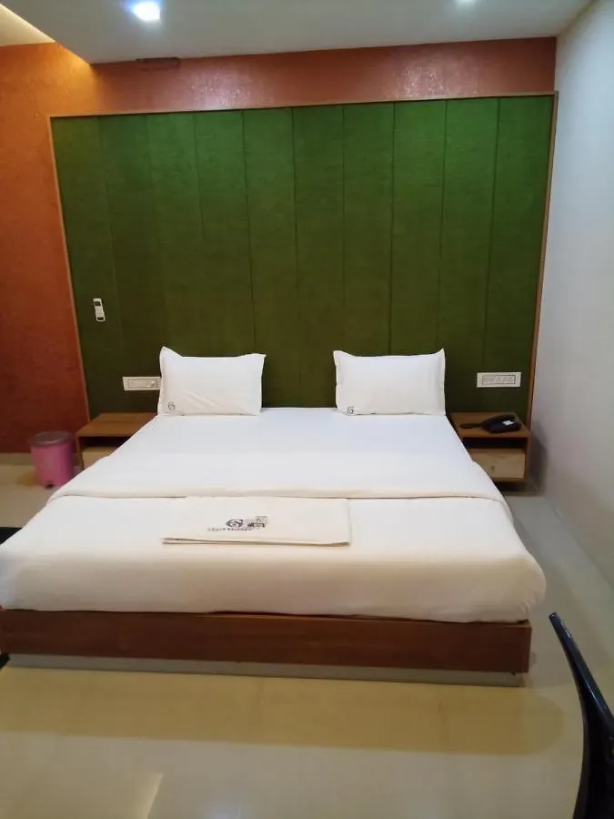 Grace Residency Otel Tirur